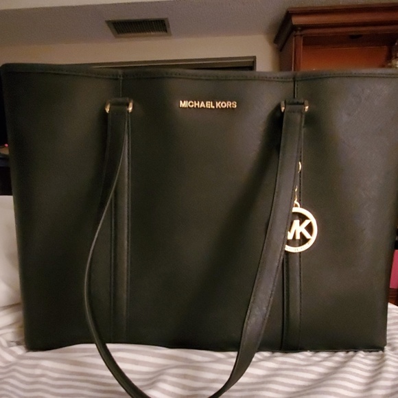 Michael Kors Sady Large Multifunctional - Picture 2 of 7